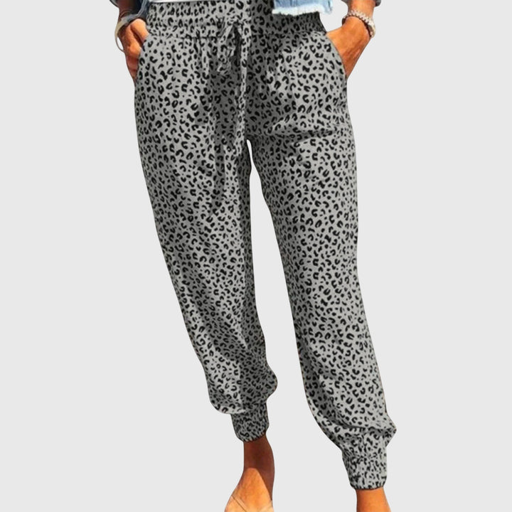 June | Leo Pants with Wide Legs