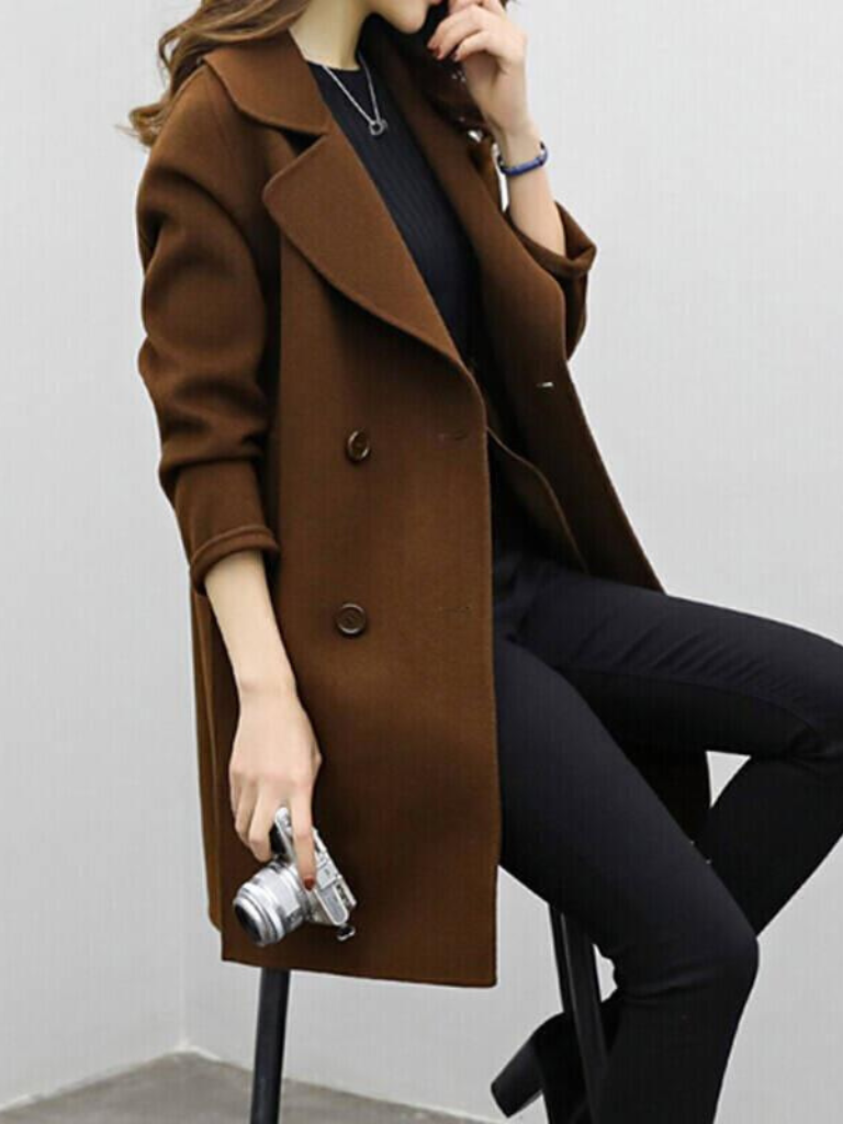 June | Pol | Elegant Coat