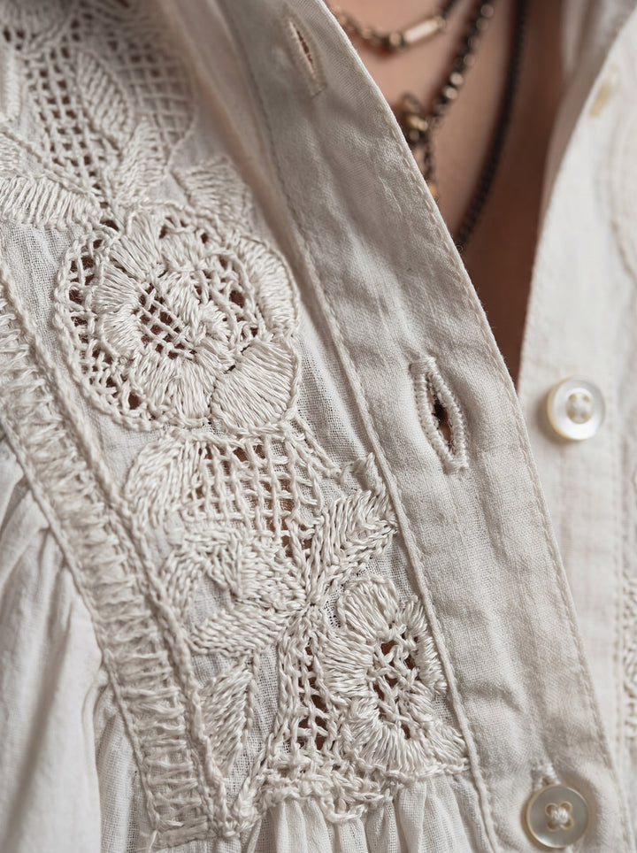 Bellea | Retro-style Lace Irregular Hem Long-sleeved Mini Dress