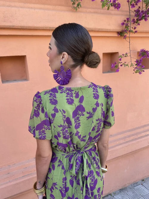 Loren - Vibrant Midi Dress with Puff Sleeves